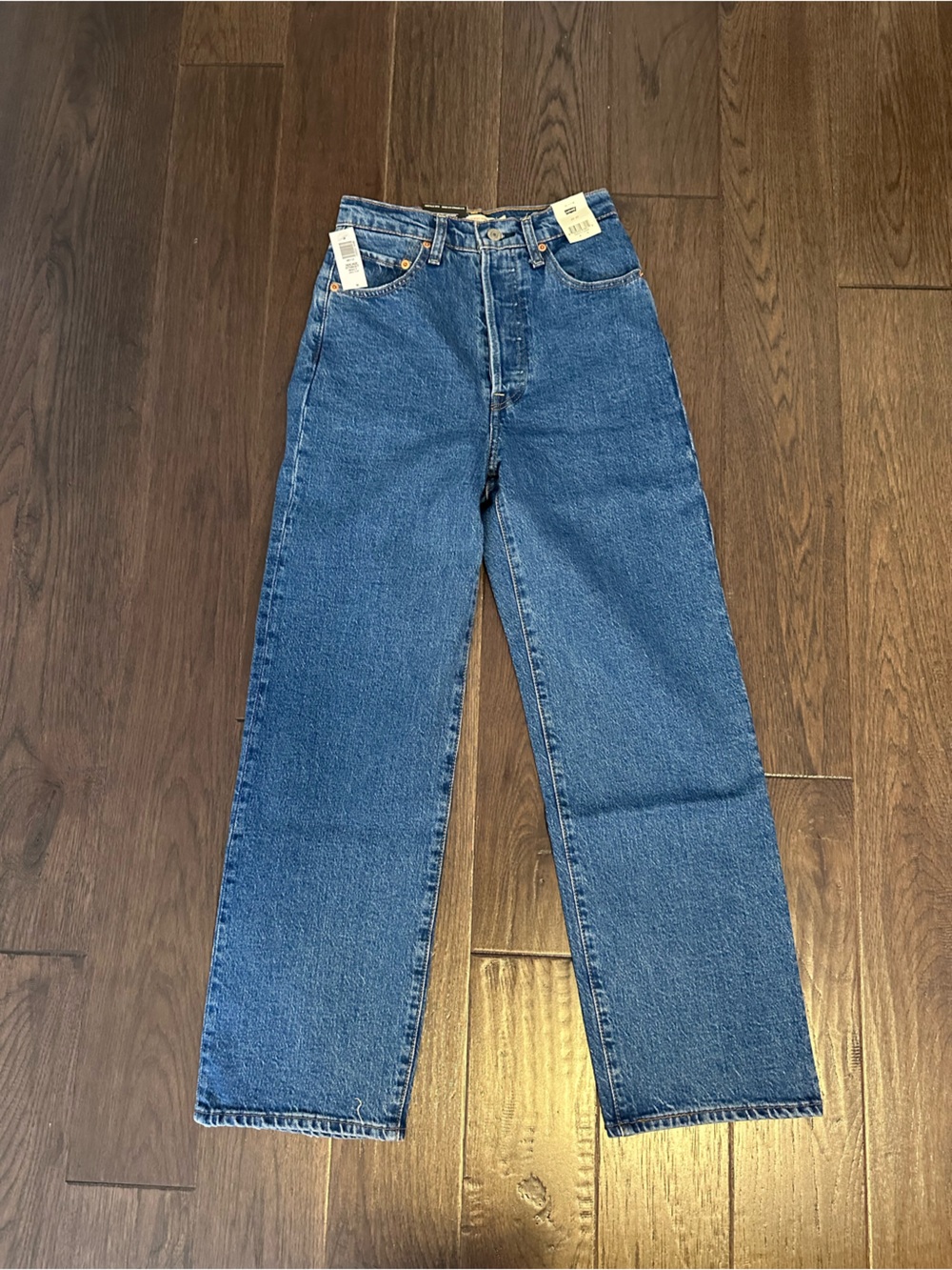Levi’s Ribcage Jeans - Picture 2 of 4